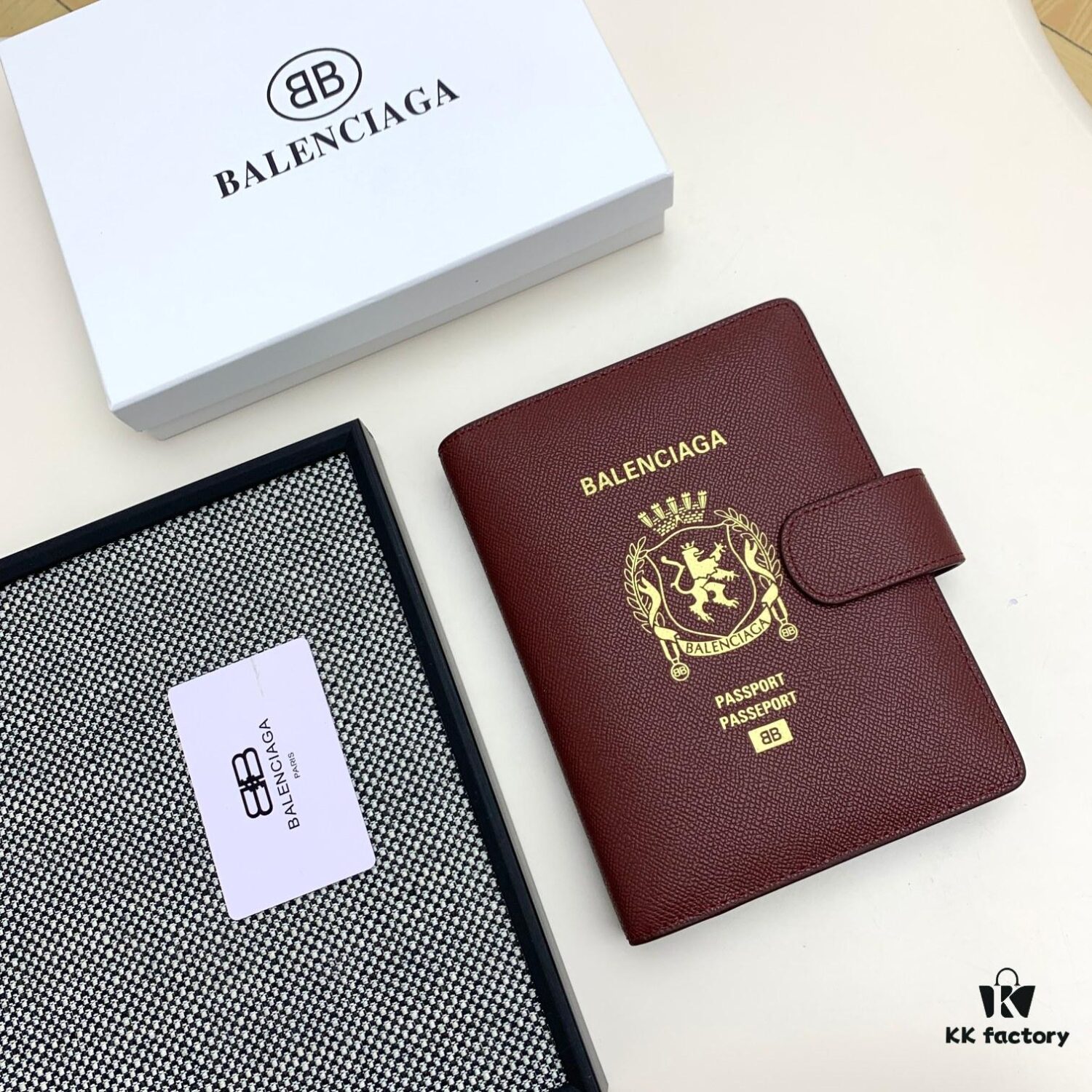 BALENCIAGA Notepad ✉️ Boutique Edition, Exquisite Smooth Material, Impeccable Craftsmanship, Featuring Card Slots and Interior Compartments, Size 15x19x4cm