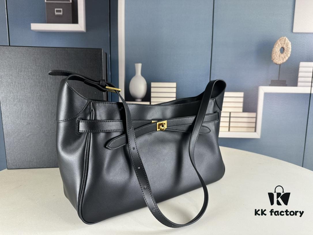 New Balenciaga Winter 24 Collection Re-see Shoulder Bucket Bag, Full-Grain Leather, Minimalist Luxury Design, Upcycled Motorcycle Glove Handbag with Keychain Closure, Effortlessly Chic Look