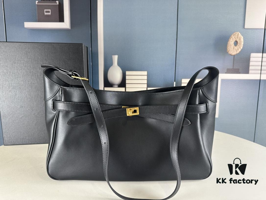 New Balenciaga Winter 24 Collection Re-see Shoulder Bucket Bag, Full-Grain Leather, Minimalist Luxury Design, Upcycled Motorcycle Glove Handbag with Keychain Closure, Effortlessly Chic Look