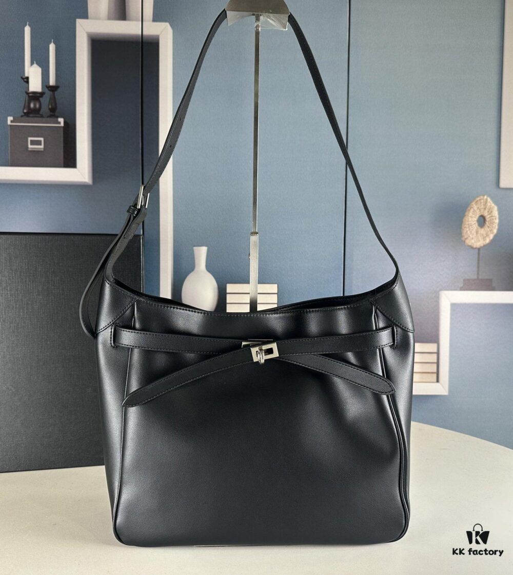 New Balenciaga Winter 24 Collection Re-See Shoulder Bucket Bag, Top-Grain Leather, Minimalist Luxury Design, Recycled Motorcycle Glove Handbag with Keychain Closure, Elegant and Sophisticated Look