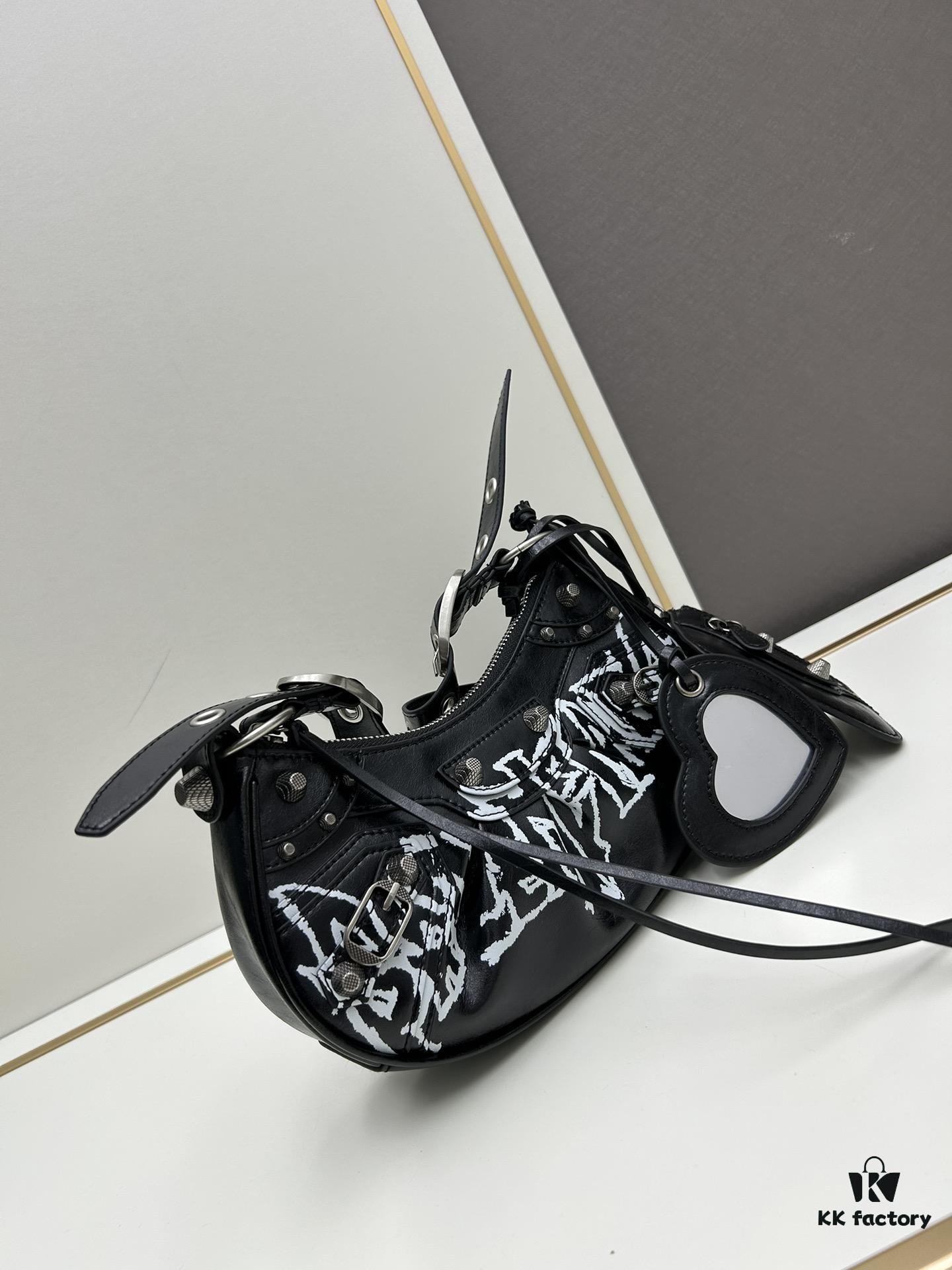 Balenciaga 24 DIY METAL Graffiti Print Long Sleeve/Short Sleeve T-Shirt