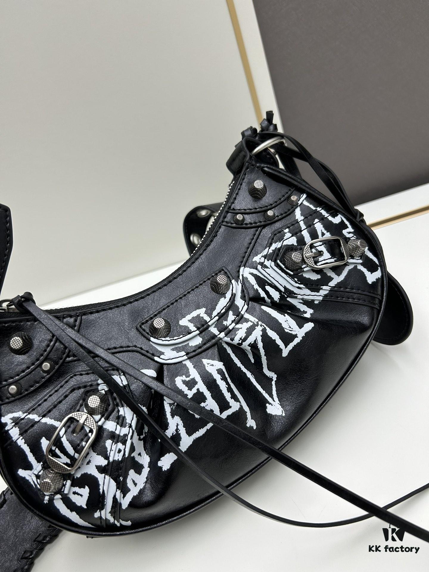 Balenciaga 24 DIY METAL Graffiti Print Long Sleeve/Short Sleeve T-Shirt