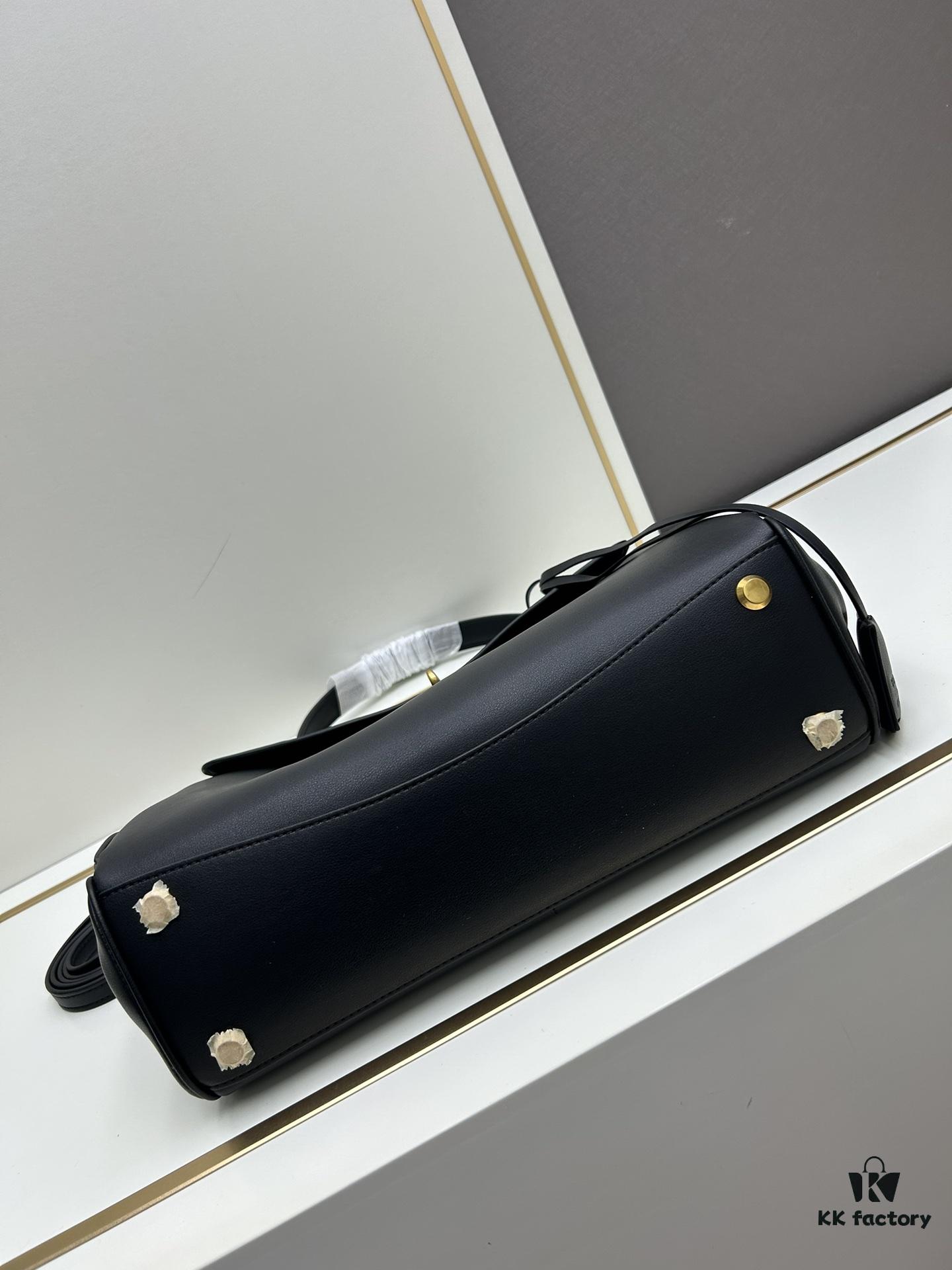 35cm Balenciaga Rodeo 🖤🖤