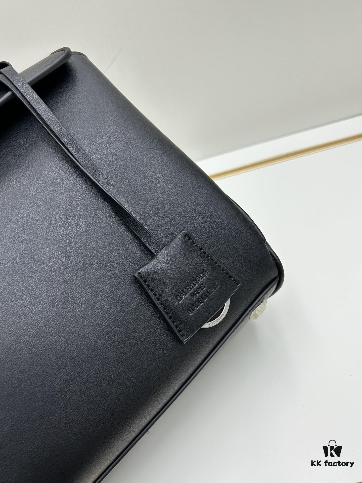 35cm Balenciaga Rodeo