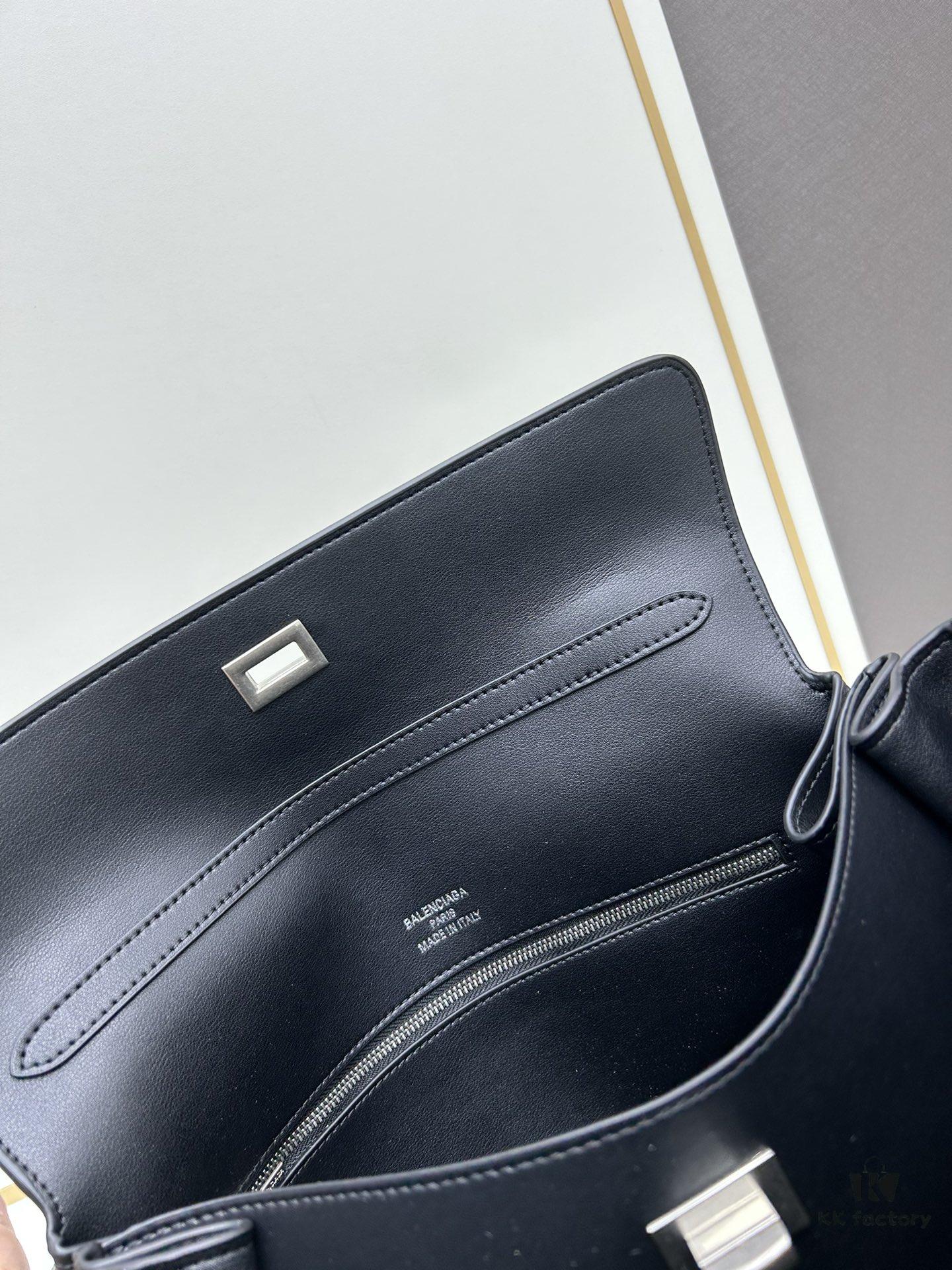 35cm Balenciaga Rodeo