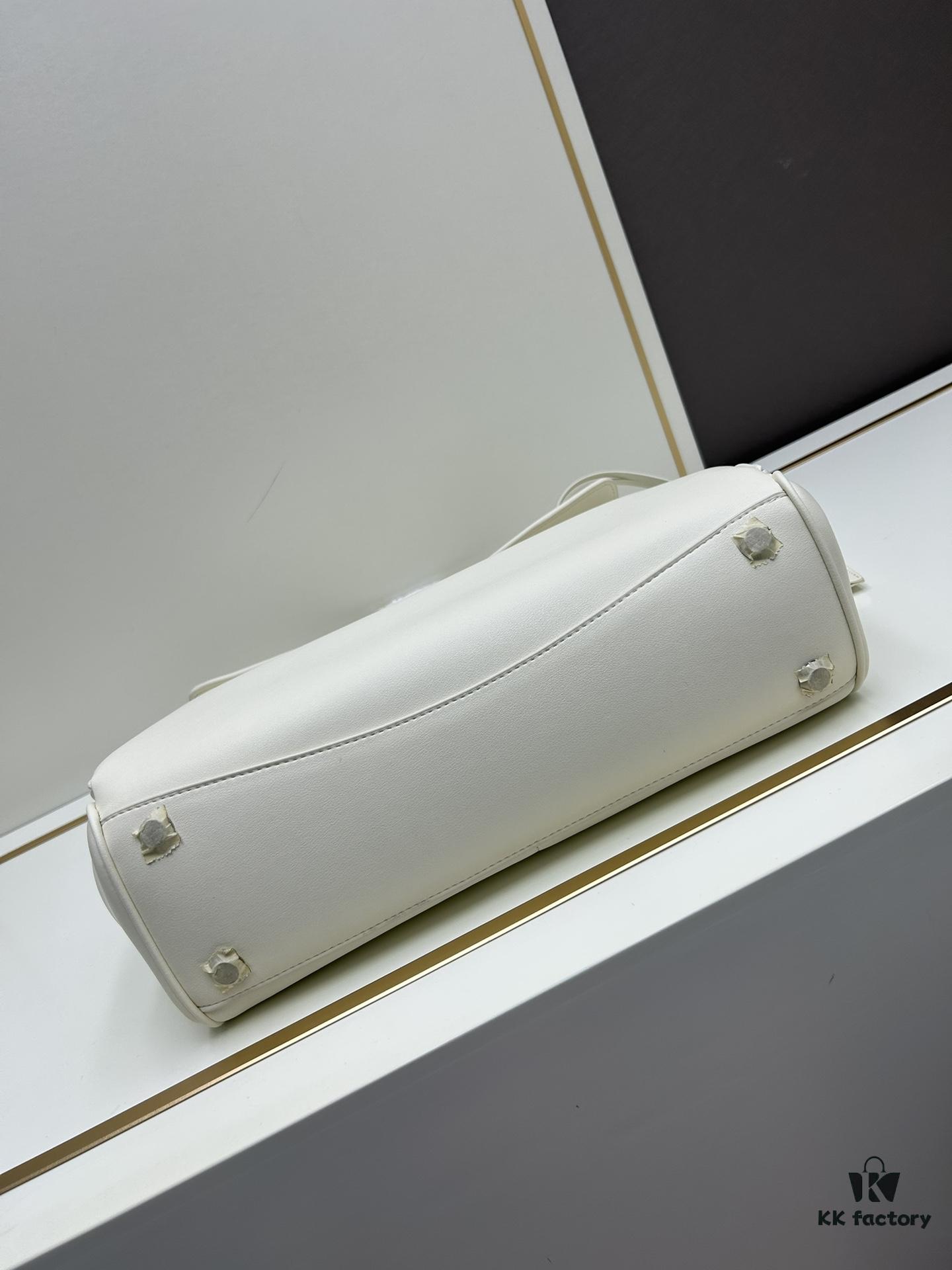 35cm Balenciaga Rodeo