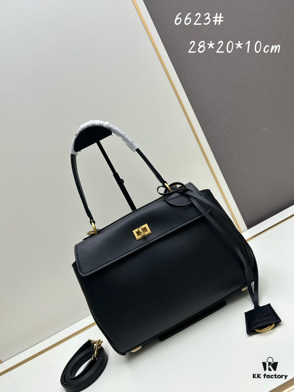 28cm Balenciaga Rodeo