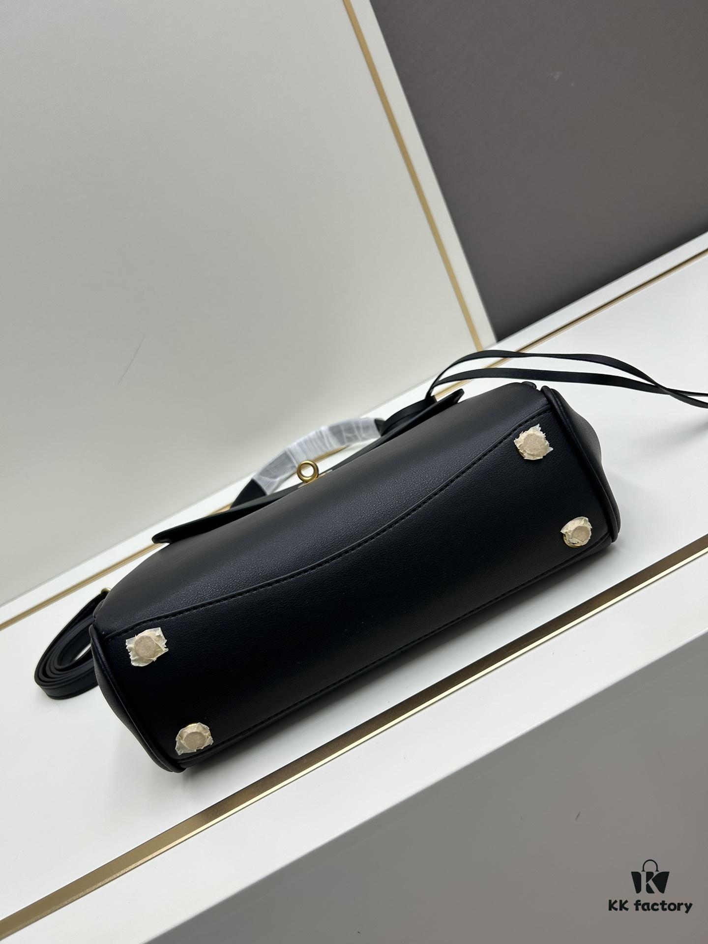 28cm Balenciaga Rodeo