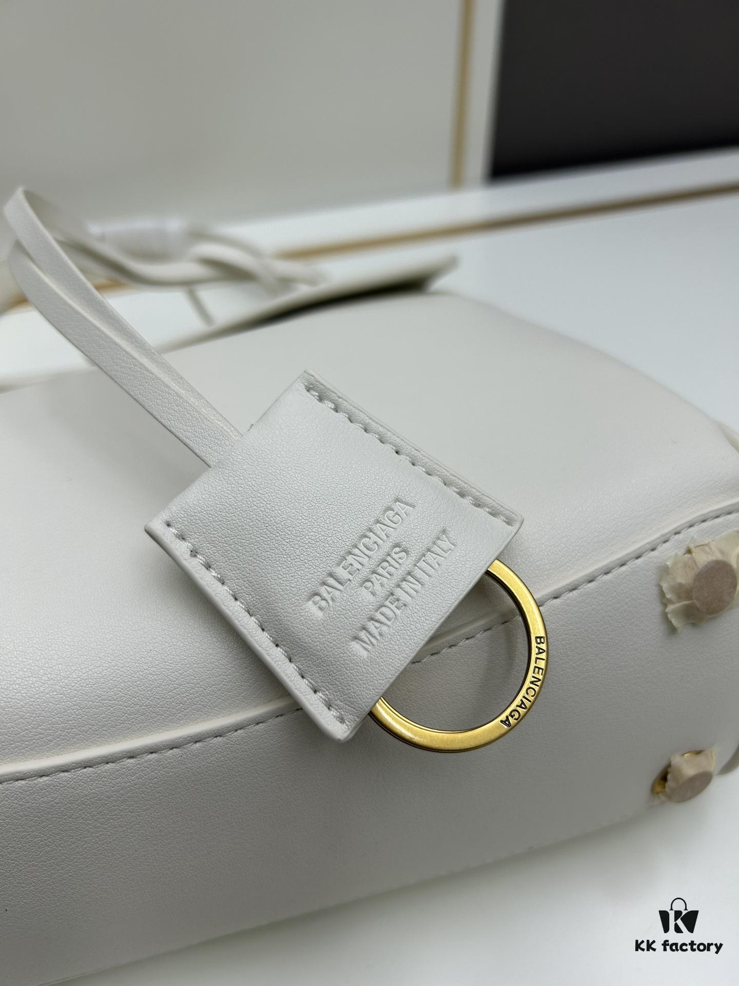 28cm Balenciaga Rodeo