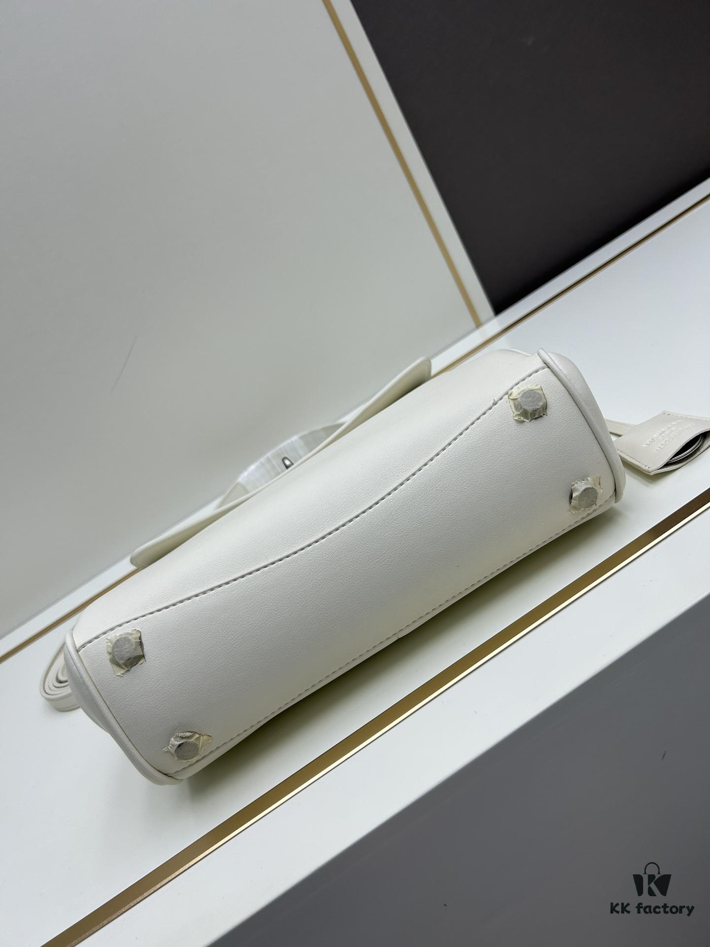 28cm Balenciaga Rodeo