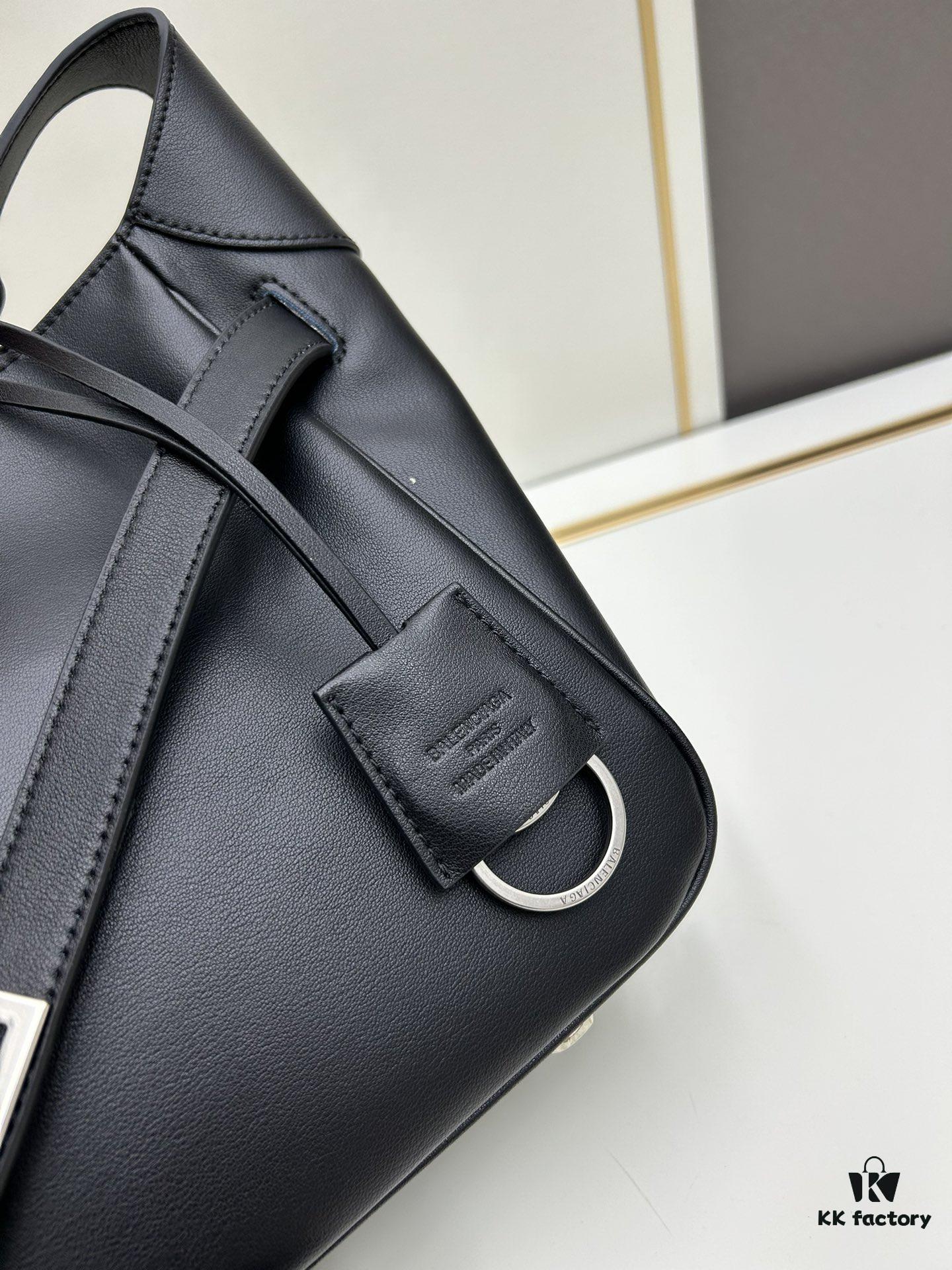 New BALENCIAGA Winter 24 Collection Re-See Shoulder Bucket Bag, Top-Grain Cowhide Leather, Minimalist Luxury Design
