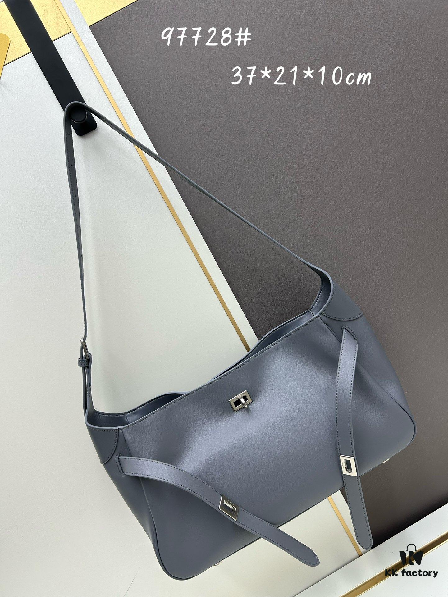New BALENCIAGA Winter 24 Collection Re-See Shoulder Bucket Bag, Full-Grain Leather, Minimalist Luxury Design, Upcycled Motorcycle Glove Handbag with Keychain Closure, Elegant and Sophisticated Look
