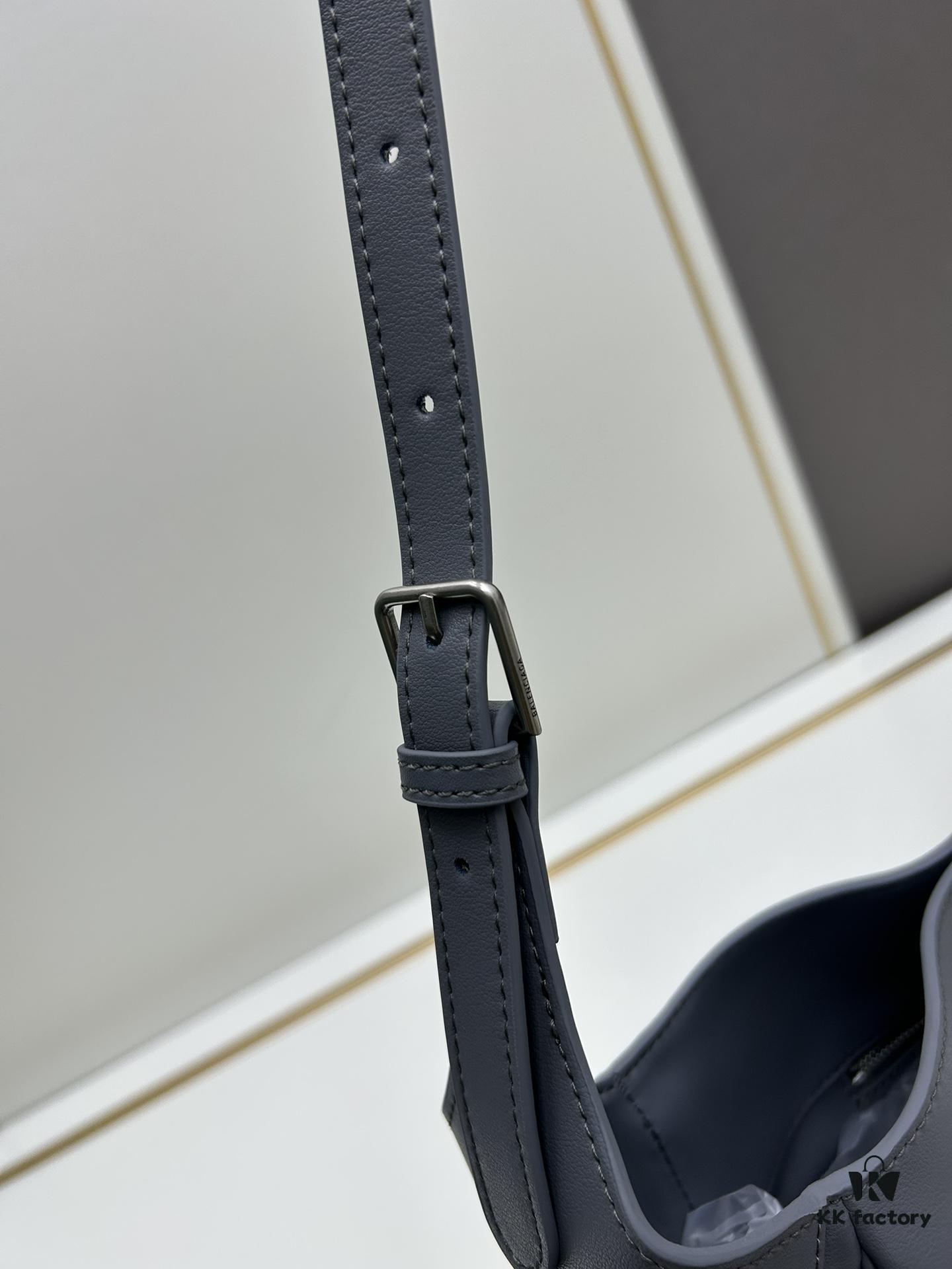 New BALENCIAGA Winter 24 Collection Re-See Shoulder Bucket Bag, Full-Grain Leather, Minimalist Luxury Design, Upcycled Motorcycle Glove Handbag with Keychain Closure, Elegant and Sophisticated Look