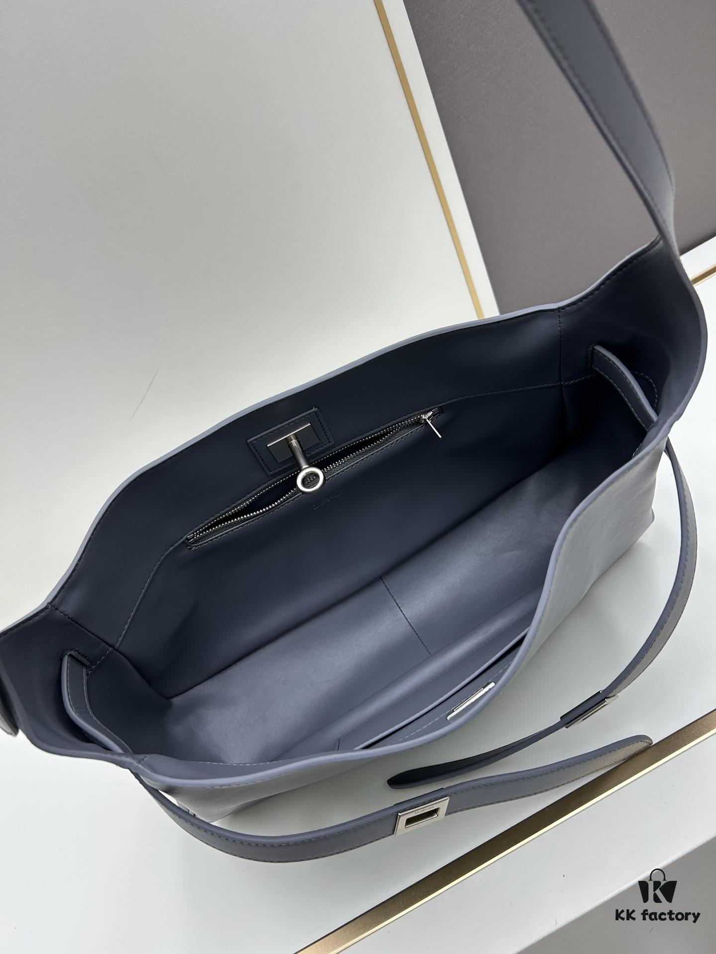 New BALENCIAGA Winter 24 Collection Re-See Shoulder Bucket Bag, Full-Grain Leather, Minimalist Luxury Design, Upcycled Motorcycle Glove Handbag with Keychain Closure, Elegant and Sophisticated Look