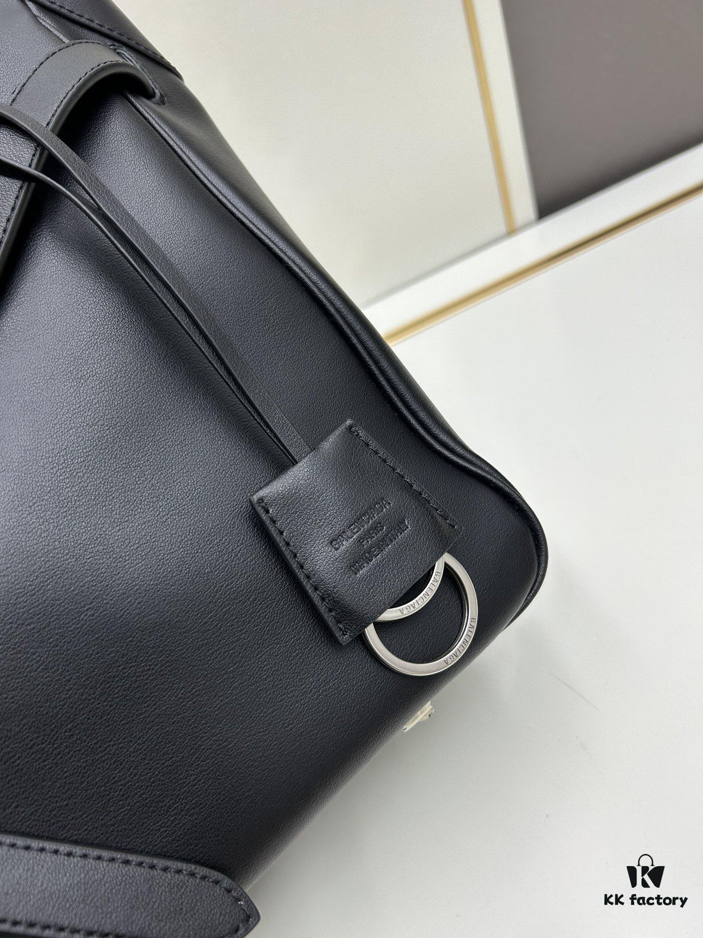 New Balenciaga Winter 24 Collection Re-see Shoulder Bucket Bag, Full-Grain Leather, Minimalist Luxury Design, Upcycled Motorcycle Glove Handbag with Keychain Closure, Effortless Chic Style