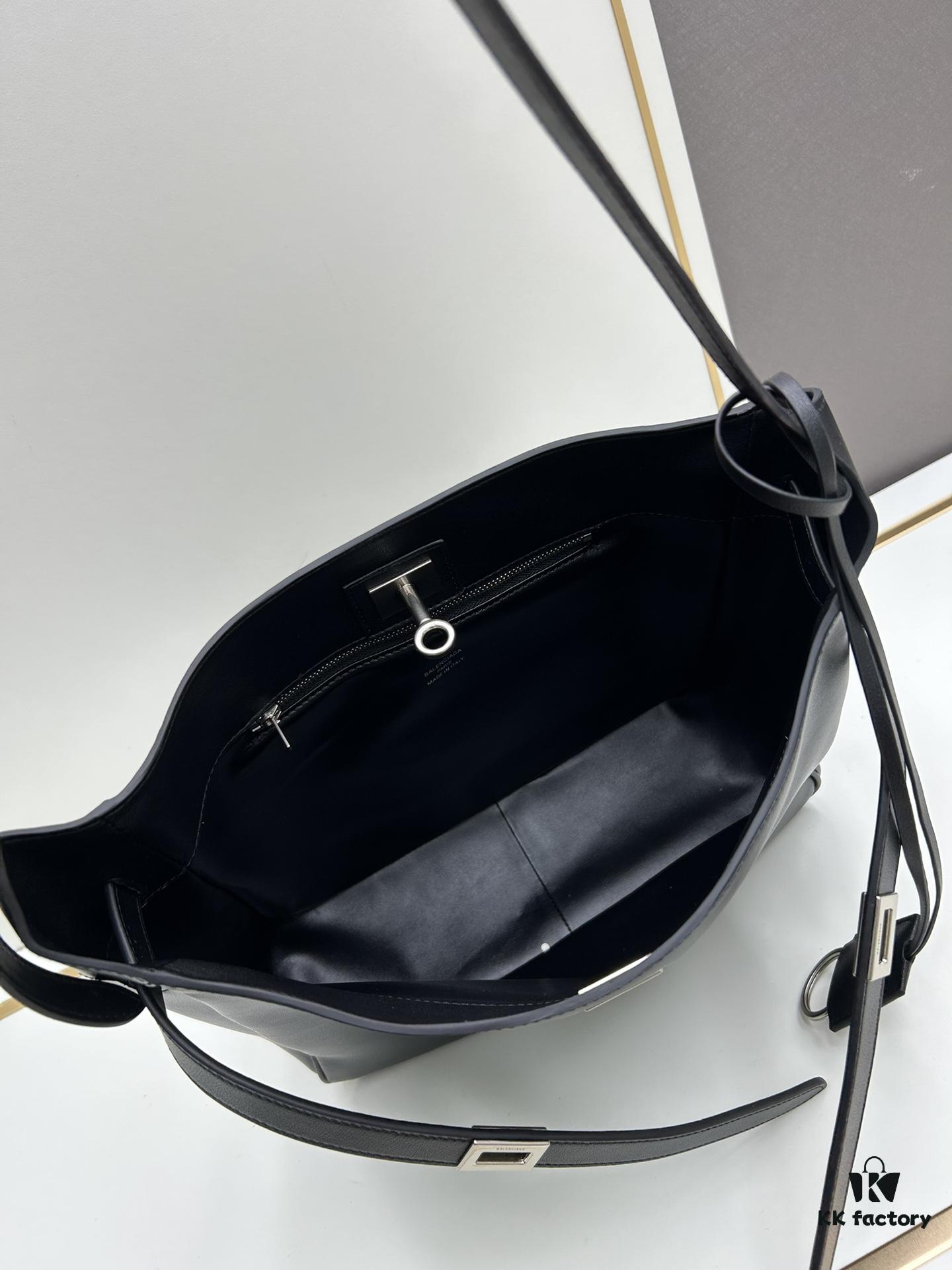 New Balenciaga Winter 24 Collection Re-see Shoulder Bucket Bag, Full-Grain Leather, Minimalist Luxury Design, Upcycled Motorcycle Glove Handbag with Keychain Closure, Effortless Chic Style