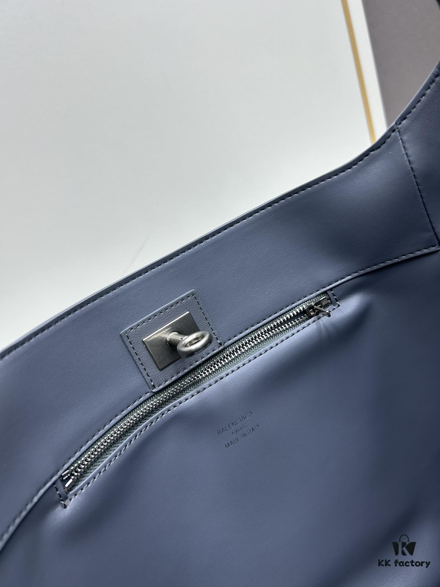 New BALENCIAGA Winter 24 Collection Re-See Shoulder Bucket Bag, Full-Grain Leather, Minimalist Luxury Design, Upcycled Motorbike Glove Handbag with Keychain Closure, Elegant and Sophisticated, Size 30x25x10