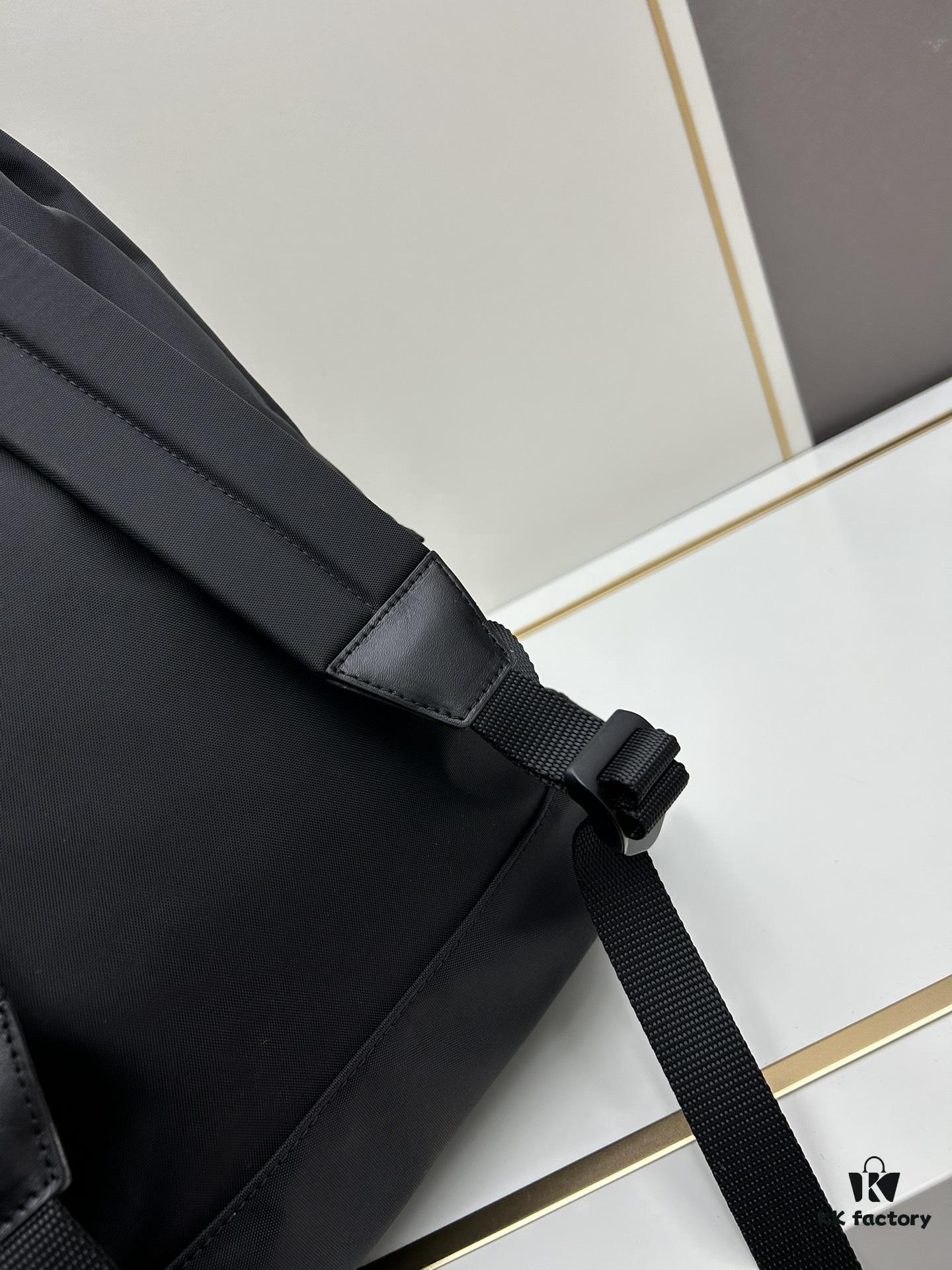 New BALENCIAGA FW EXPLORER Series Backpack with Dual-Tone Embroidered Logo