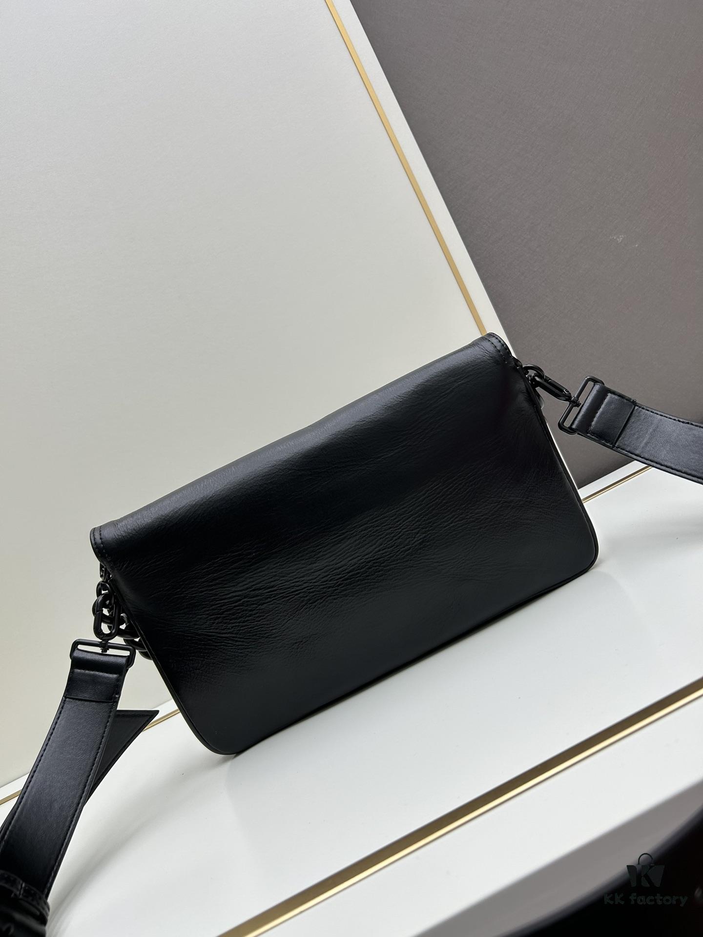 Medium Size 💰 Latest Hot-Selling Balenciaga New Soft Bag, Premium Full-Grain Leather, Elegant and Spacious