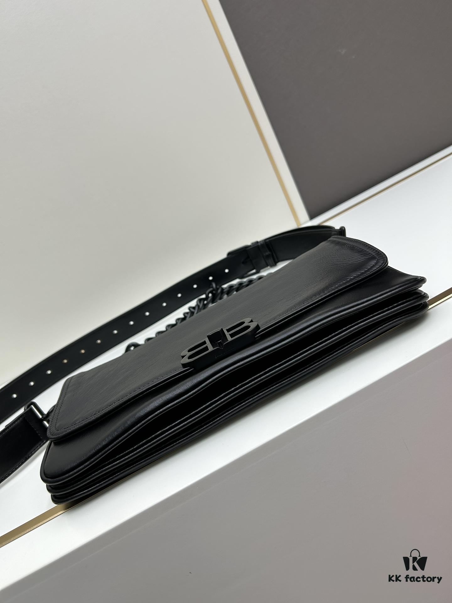 Medium Size 💰 Latest Hot-Selling Balenciaga New Soft Bag, Premium Full-Grain Leather, Elegant and Spacious