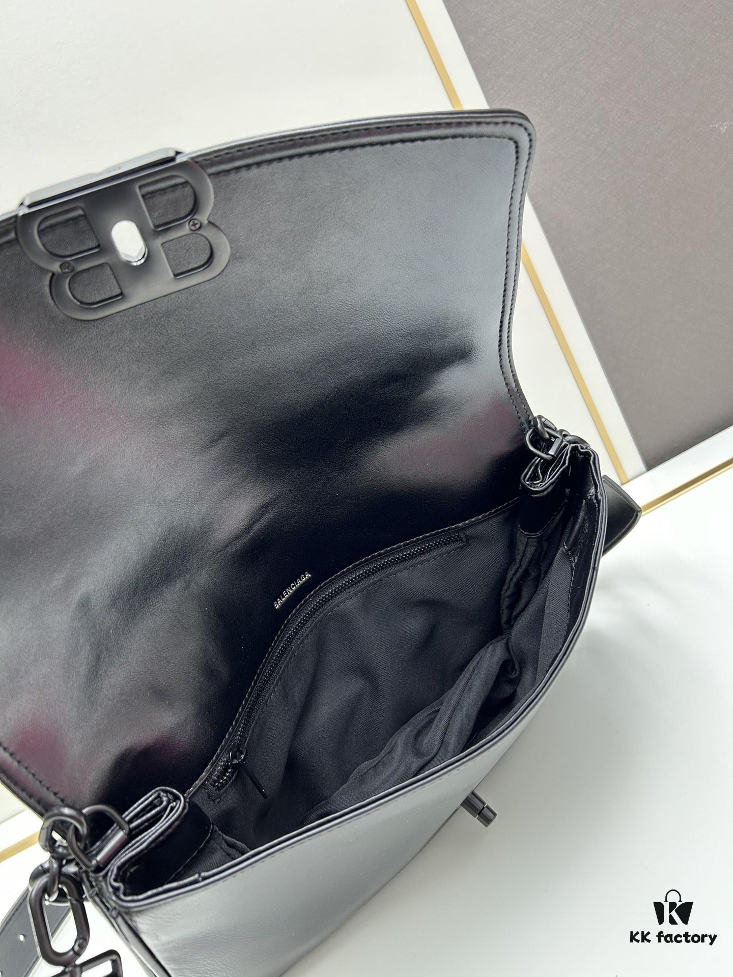 Medium Size 💰 Latest Hot-Selling Balenciaga New Soft Bag, Premium Full-Grain Leather, Elegant and Spacious