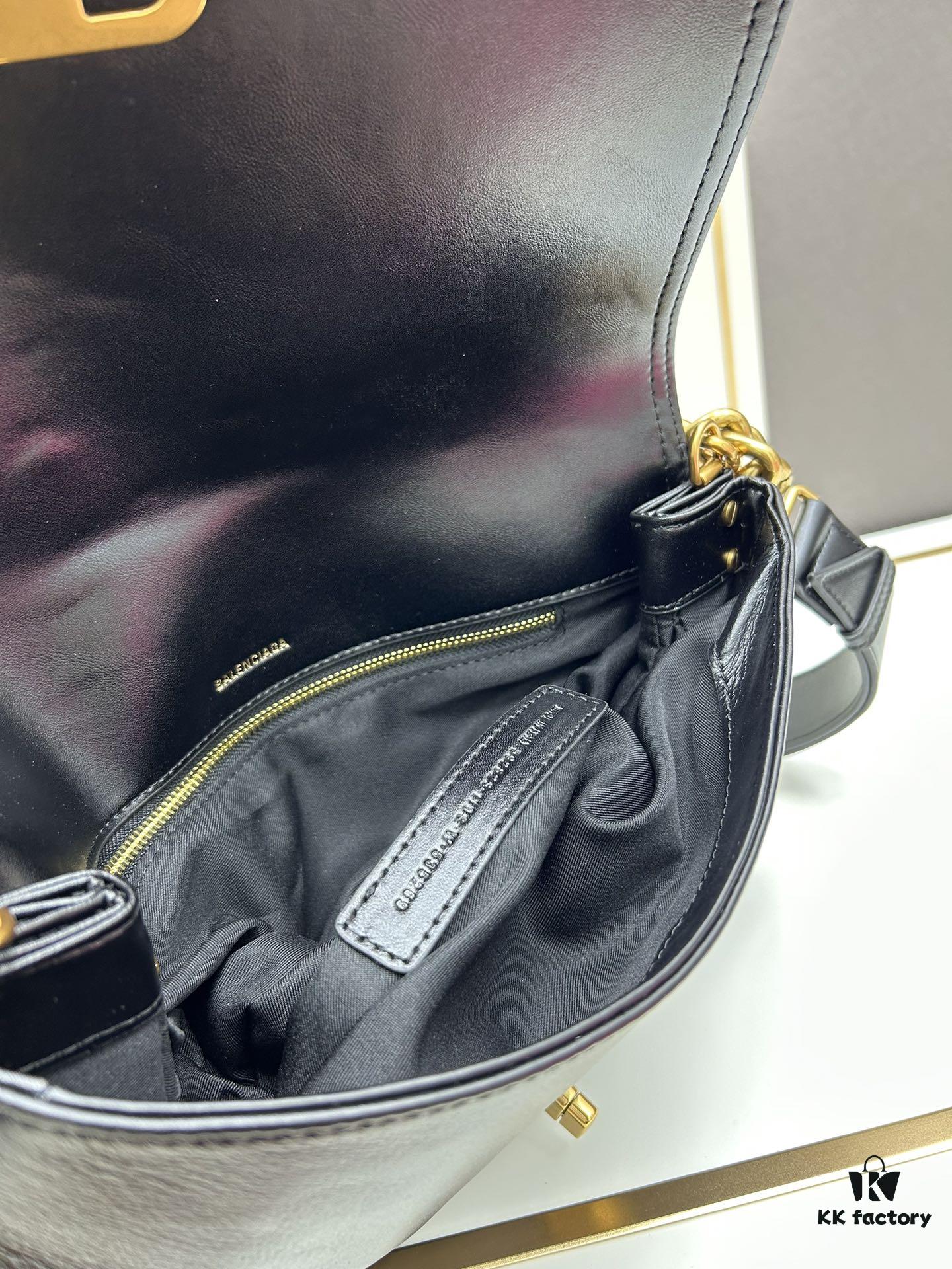 Medium Size 💰 Latest Hot-Selling Balenciaga New Soft Bag, Premium Full-Grain Leather, Elegant and Spacious