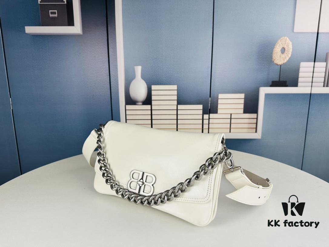Medium Size 💰 Latest Hot-Selling Balenciaga New Soft Bag, Premium Full-Grain Leather, Soft and Luxurious Texture, Stylish Metal Chain Strap, Spacious Interior, Heavy-Duty BB Metal Hardware