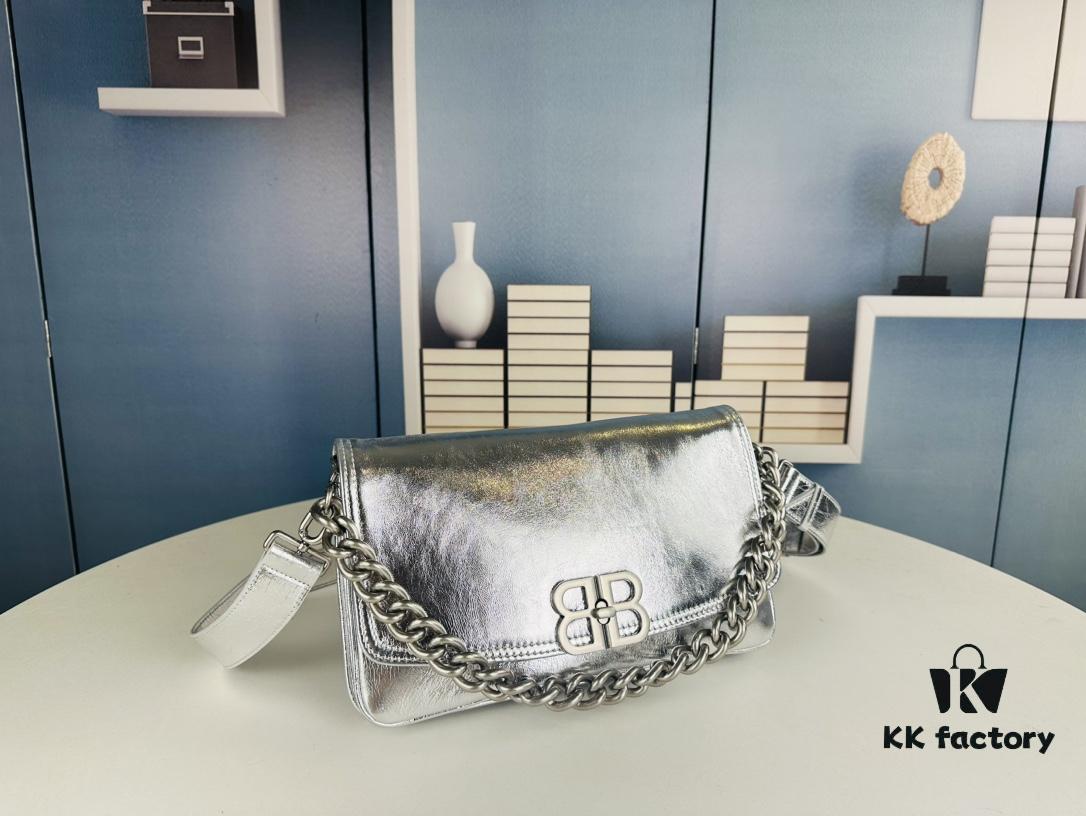 Medium Size 💰 Latest Hot-Selling Balenciaga New Soft Bag, Premium Full-Grain Leather, Elegant and Spacious