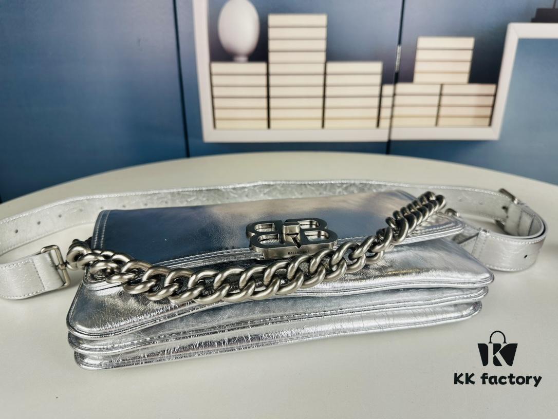 Medium Size 💰 Latest Hot-Selling Balenciaga New Soft Bag, Premium Full-Grain Leather, Elegant and Spacious