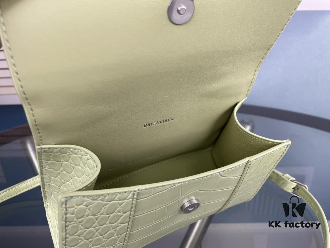 New Large and Small Size 235 Balencia Paris House, This Season's Highlight Crocodile Texture Hourglass Bag