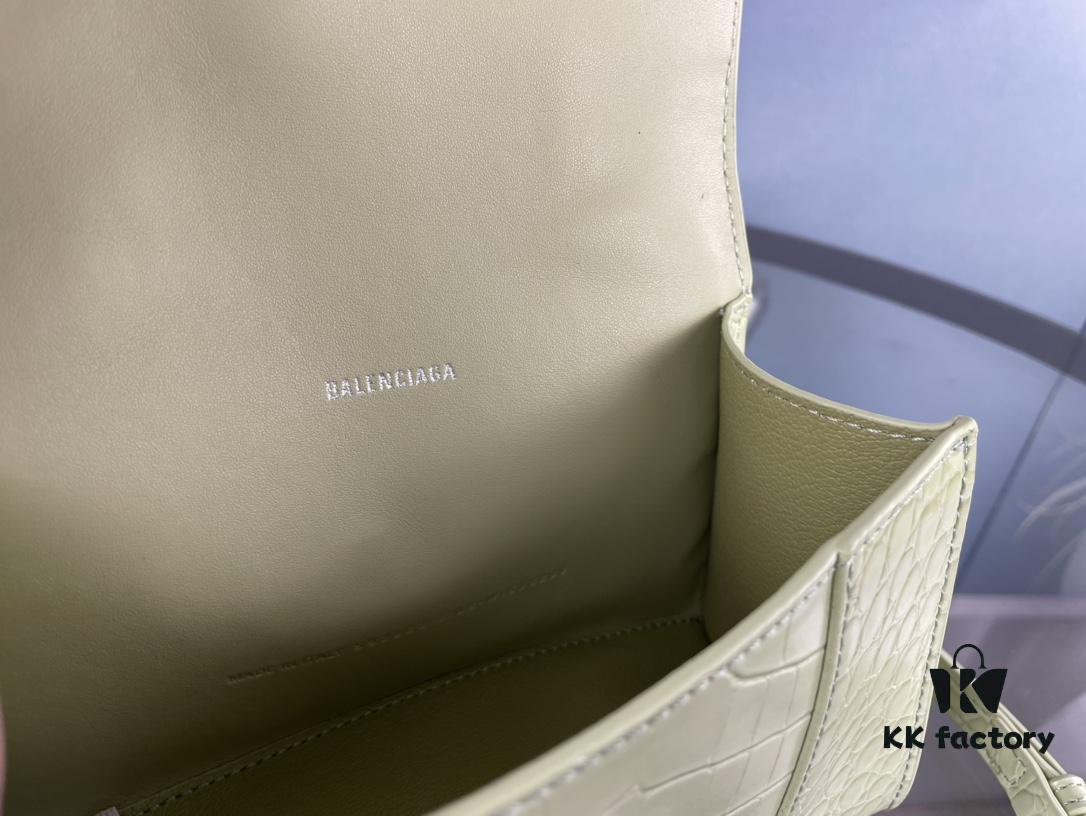 New Large and Small Size 235 Balencia Paris House, This Season's Highlight Crocodile Texture Hourglass Bag