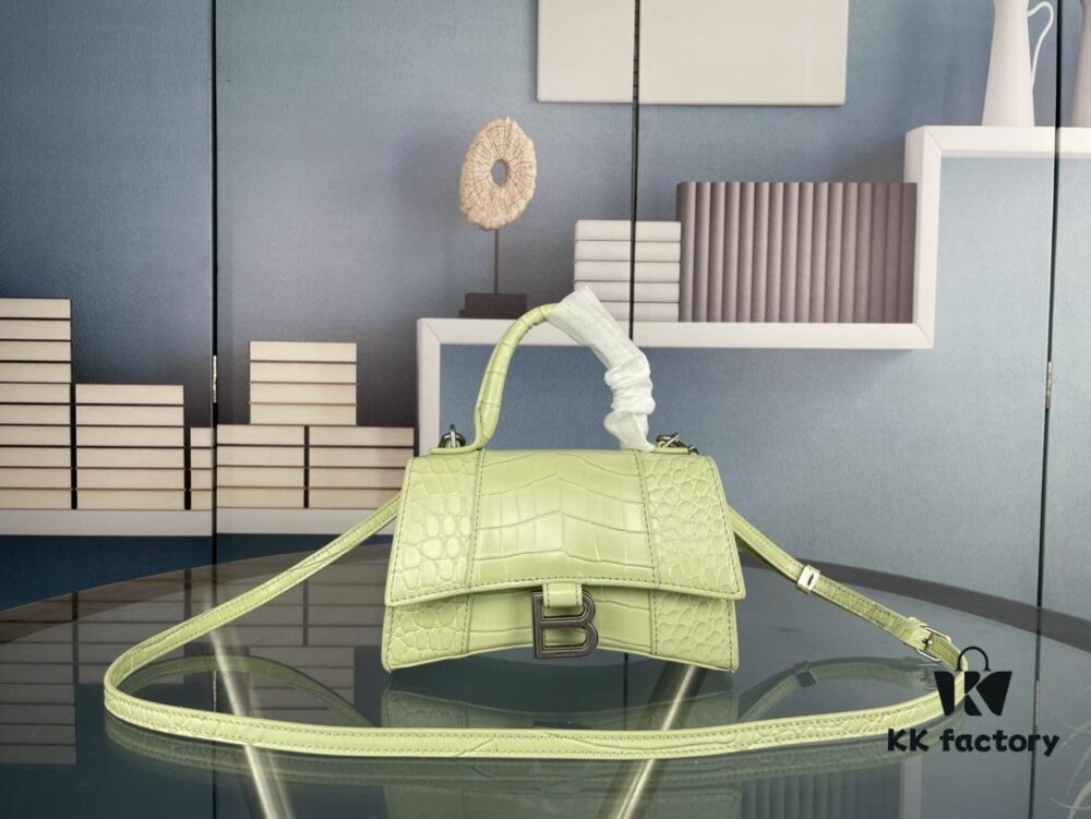 New Large and Small Size 235 Balencia Paris House, This Season's Highlight Crocodile Texture Hourglass Bag