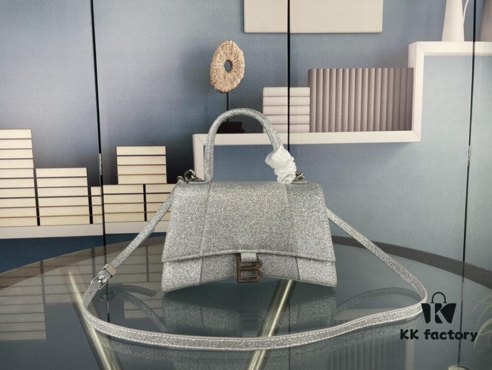 New Arrival Pearlescent Oversized & Small 195 Balencia Paris, This Season's Highlight Sandglass Bag with Signature Arc Design