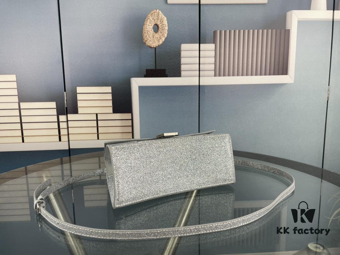 New Arrival Pearlescent Oversized & Small 195 Balencia Paris, This Season's Highlight Sandglass Bag with Signature Arc Design