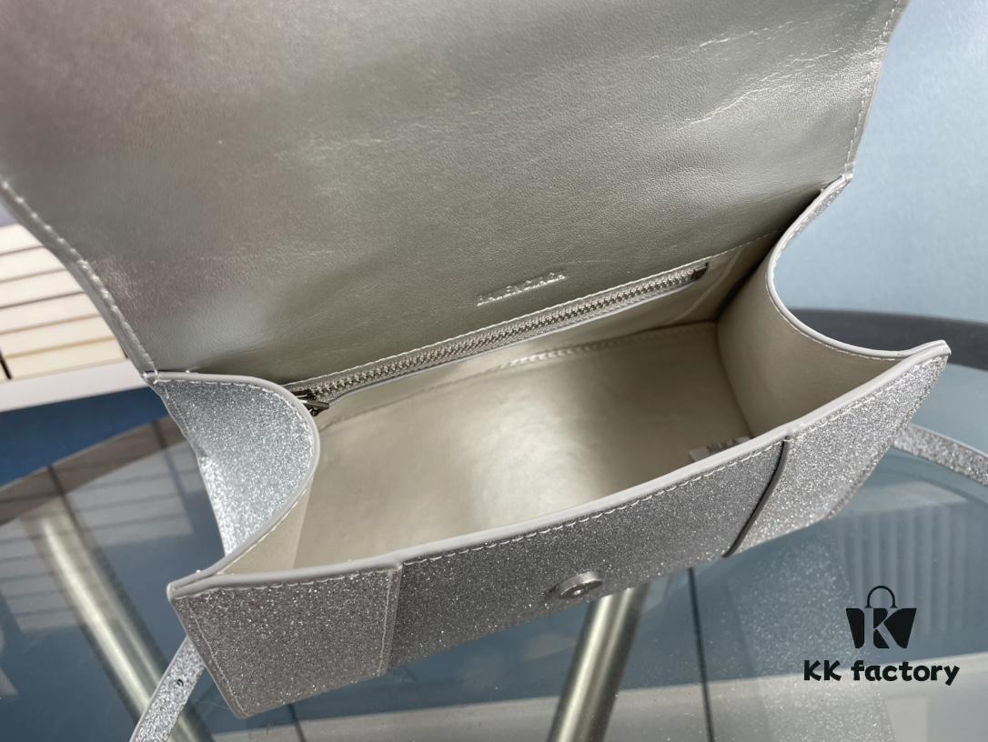 New Arrival Pearlescent Oversized & Small 195 Balencia Paris, This Season's Highlight Sandglass Bag with Signature Arc Design