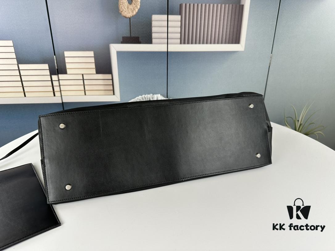 Newest Transparent Shopping Bag from Balenciaga, Large Size 260, Small Size 250, Runway Edition