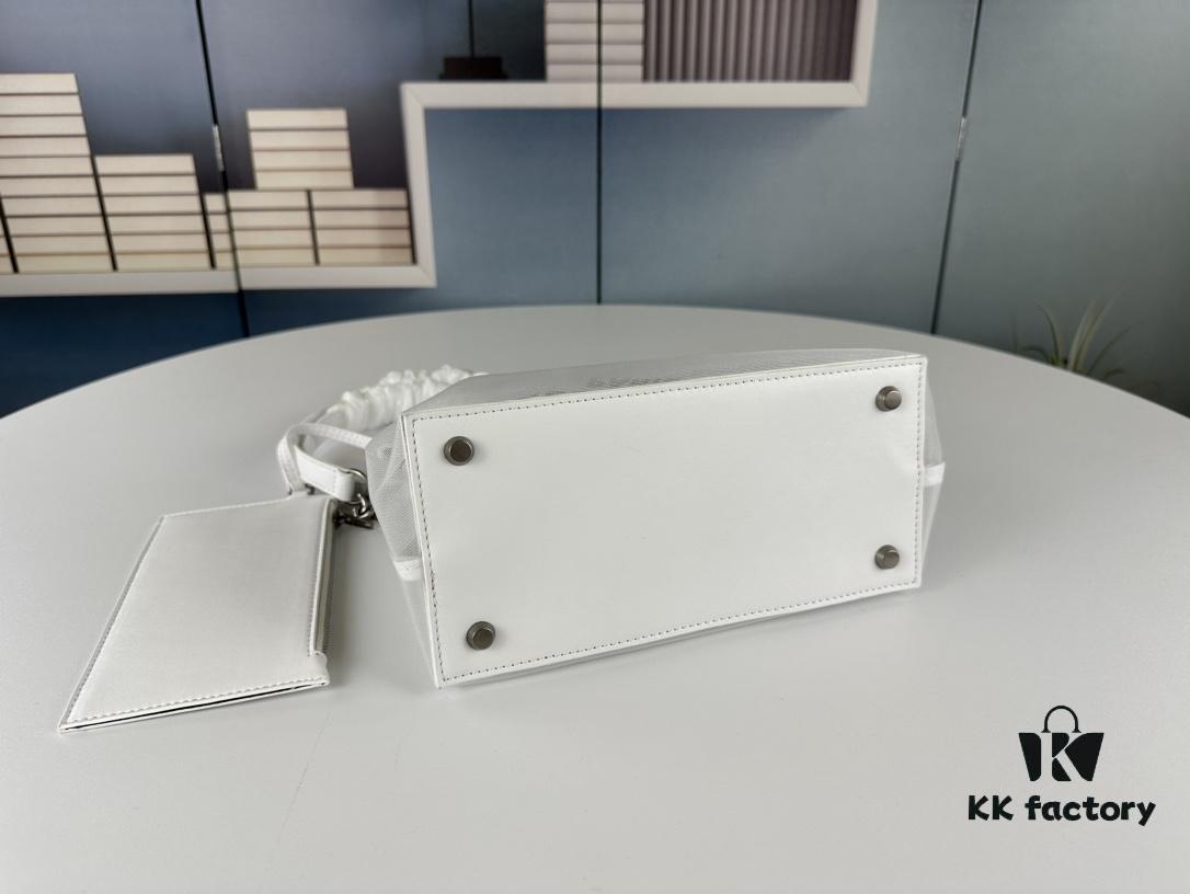 Balenciaga Latest Runway Shopping Bag in Large 260 and Small 250 Models – Transparent Design, Fresh Arrival