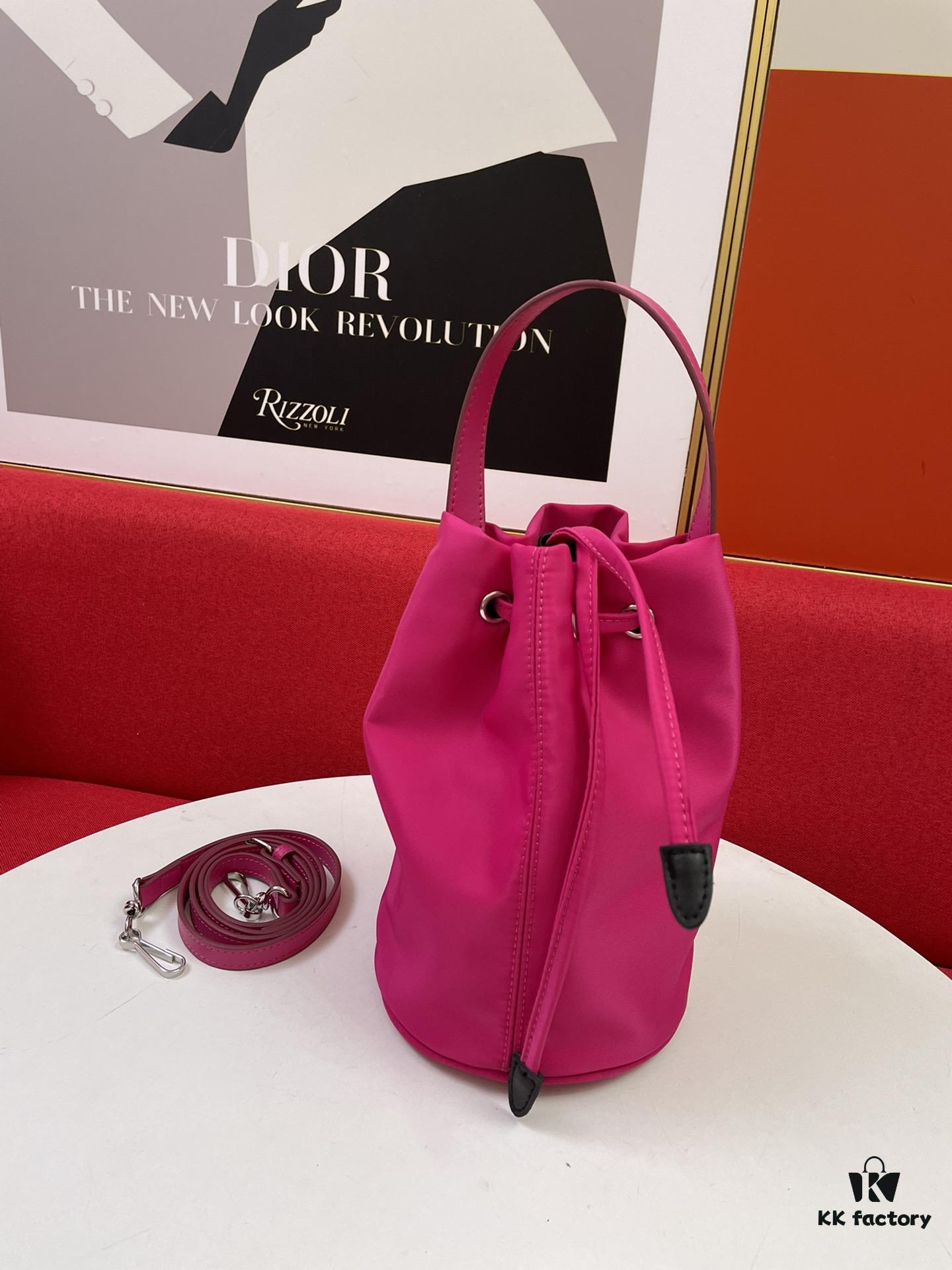 BALENCIAGA Spring Summer New Arrival NAVY CABAS Bucket Bag