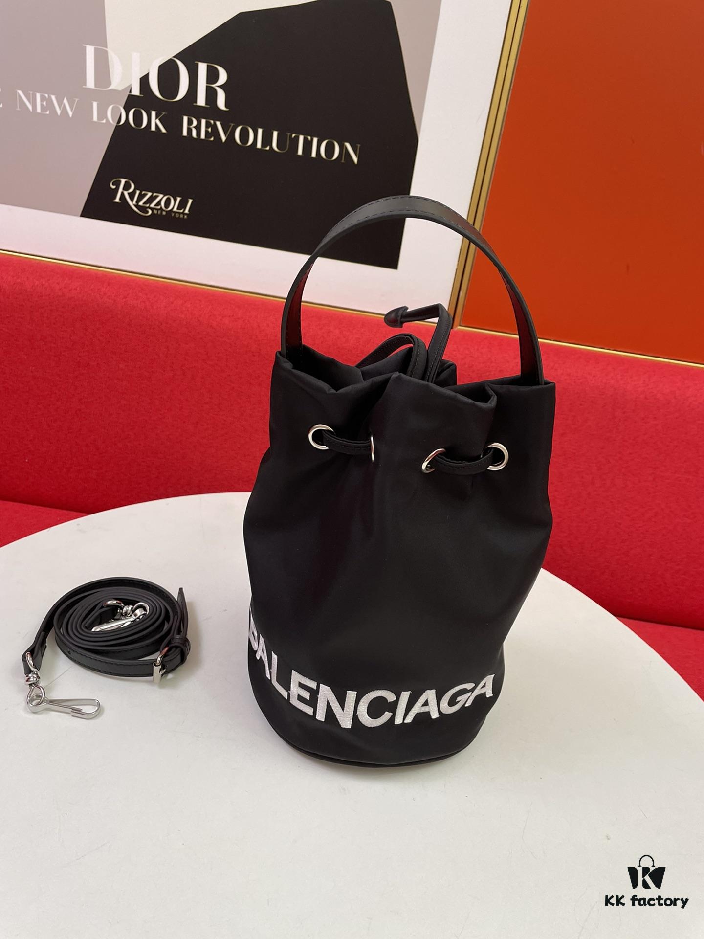 BALENCIAGA Spring/Summer New Arrival NAVY CABAS Bucket Bag