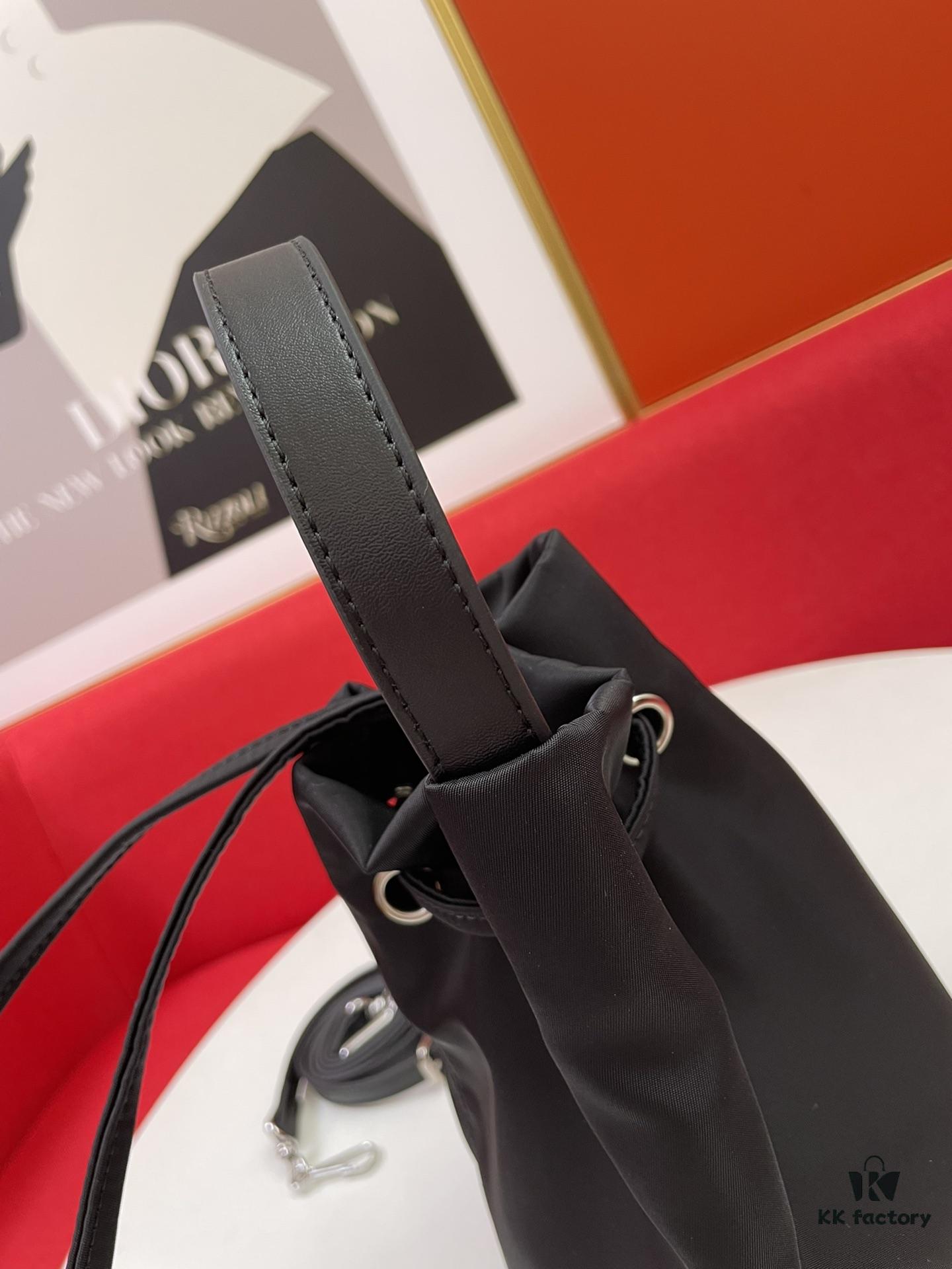 BALENCIAGA Spring/Summer New Arrival NAVY CABAS Bucket Bag