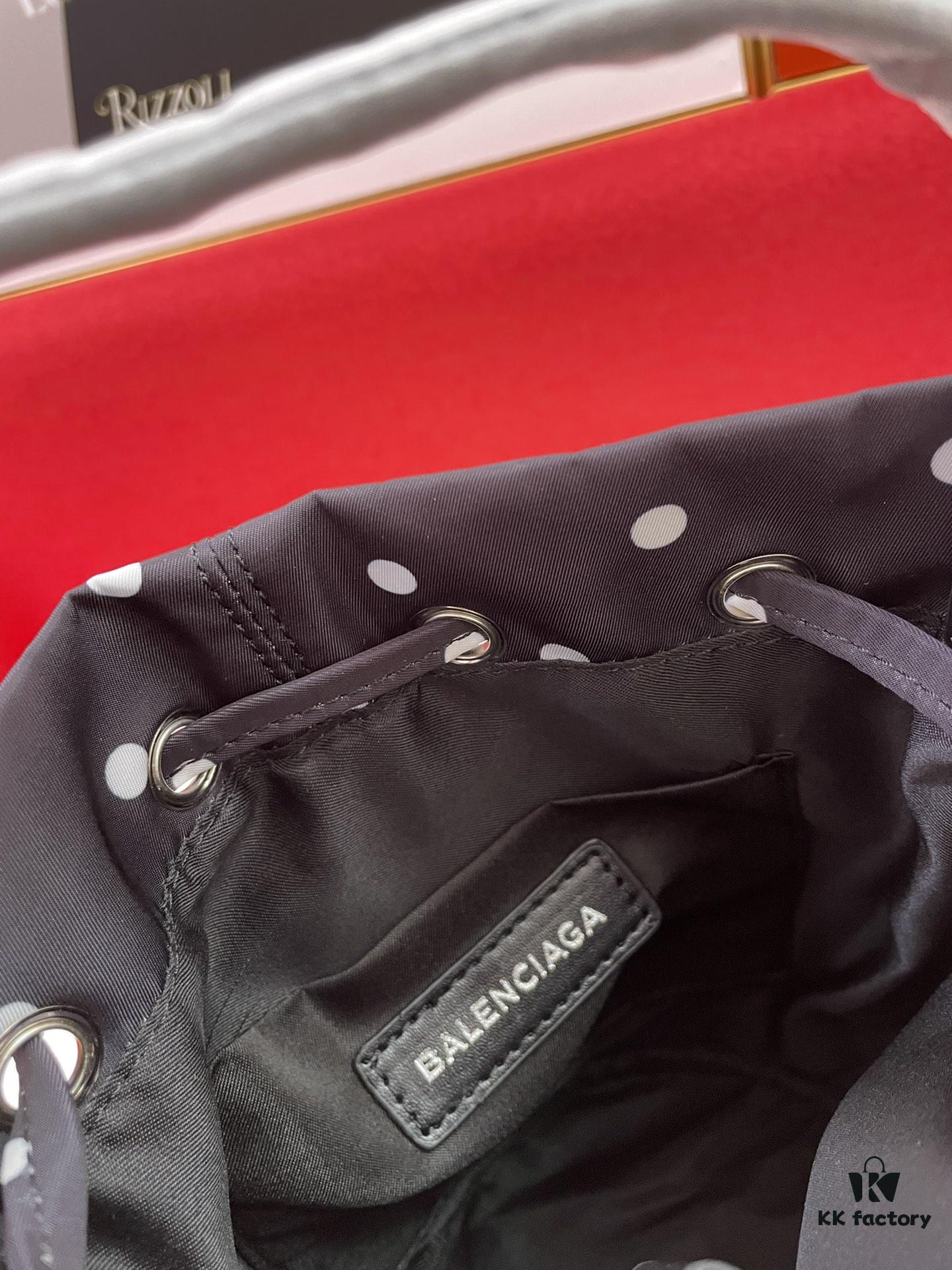 BALENCIAGA Spring Summer New Arrival NAVY CABAS Bucket Bag