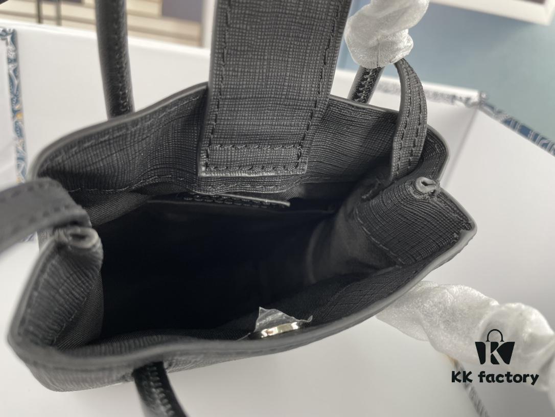 Upgraded Version (with Serial Number) 🔥 Balenciaga Parisiennes Cross-Grain Mini Shopping Bag