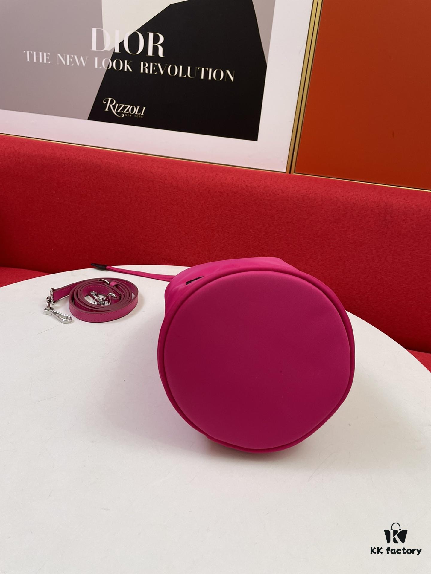 BALENCIAGA Spring Summer New Arrival NAVY CABAS Bucket Bag