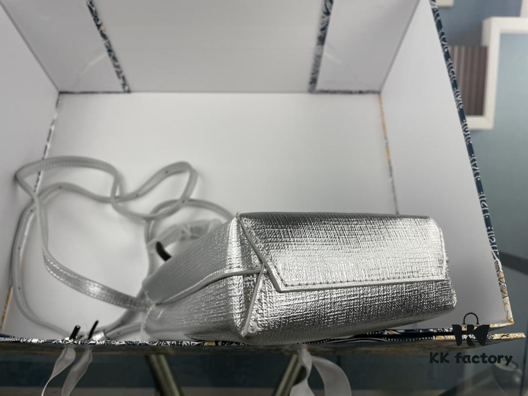 Upgraded Version (with Serial Number) 🔥 Balenciaga Parisiennes Cross-Texture Mini Shopping Bag