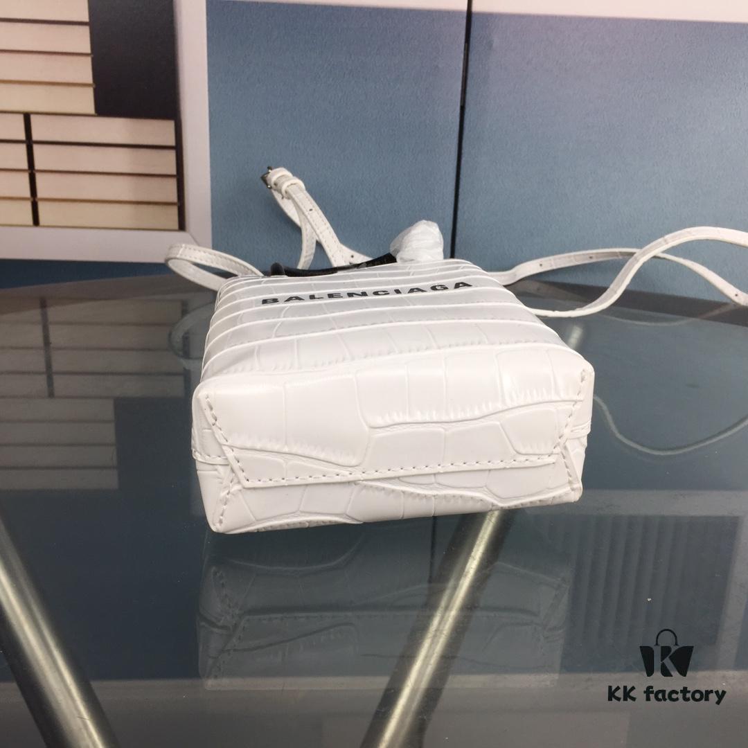 Crocodile Texture 🔥Balenciaga Phone Bag