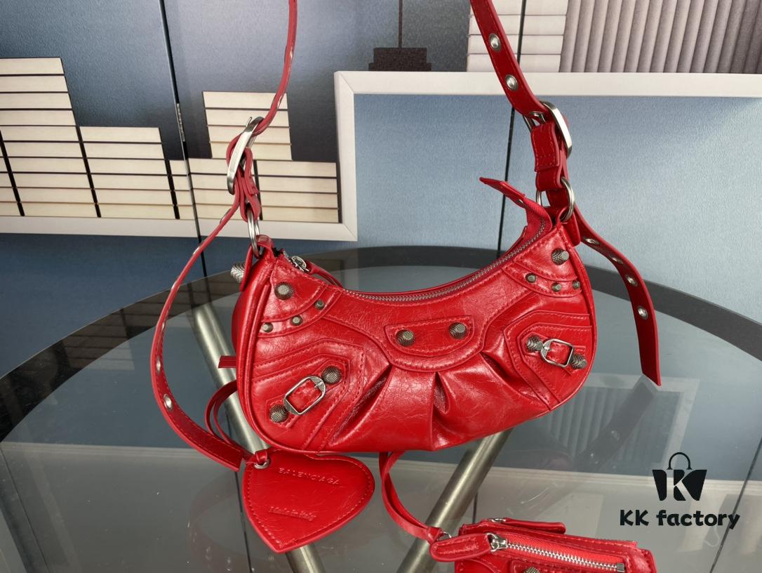 New Color [Small] Balenciaga Latest Le Cagole Half-Moon Crossbody Bag