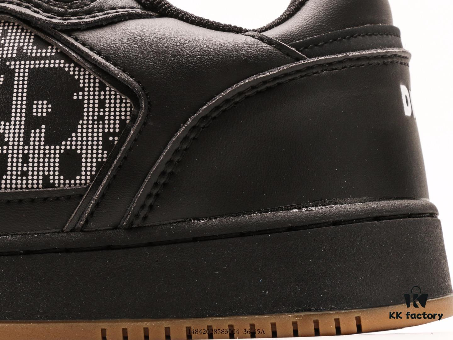 Dior's Classic Oblique Print Smooth Calfskin Leather Shoes with Unique Inlaid Design and Stitching Art