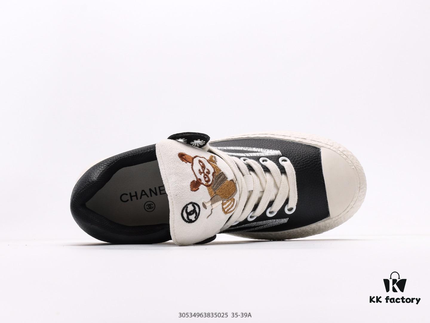 Chanel Kung Fu Panda Electric Show Style 2024 Autumn/Winter New Authentic Leather Lightweight Versatile Casual Sneakers