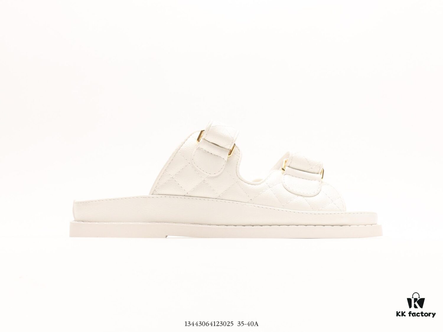 CHANEL LOGO Velcro Flat Casual Sandals, Worn by Numerous Celebrities and Influencers, Convertible Sandal-Slipper Style, Waterproof TPU Upper, Anti-Oxidation and Anti-Corrosion Buckle, Authentic Large Velcro Closure, Original One-to-One Ultra-Light EVA Sole with Superior Elasticity, Exceptionally Comfortable, Not Ordinary Rubber Sole Found in the Market