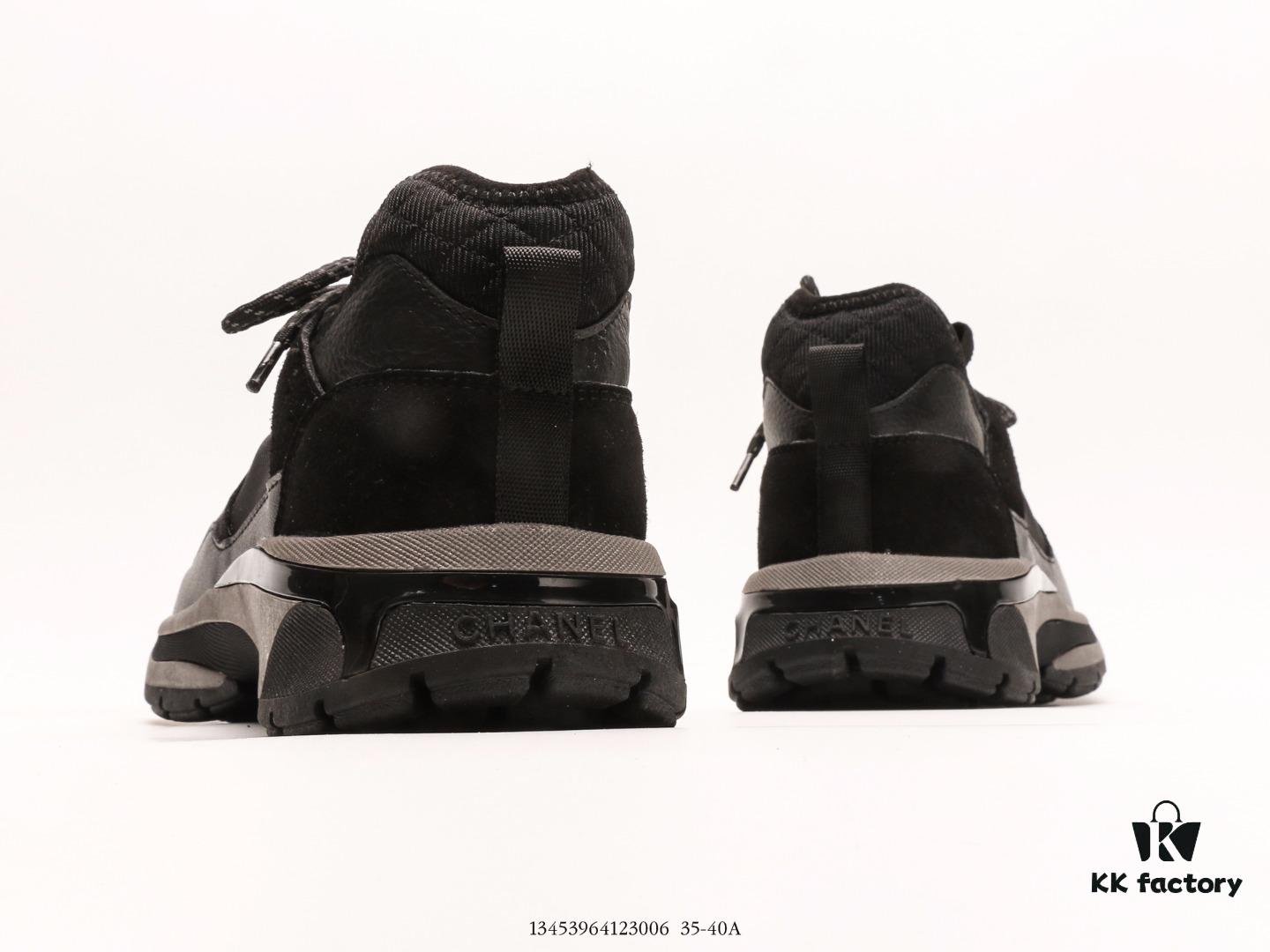 Chanel S Pre-Spring Vacation Collection Little Chanel Metal Casual Sneakers Gold Silverhorn Latest International Runway Series